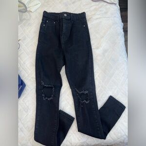 PrettyLittleThing Black Distressed Jeans